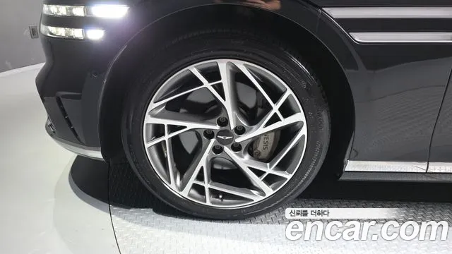 Genesis G90 RS4 — Фото автомобиля 5