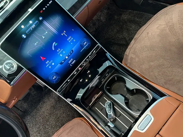 Mercedes-Benz Maybach S-Class — Фото автомобиля 14