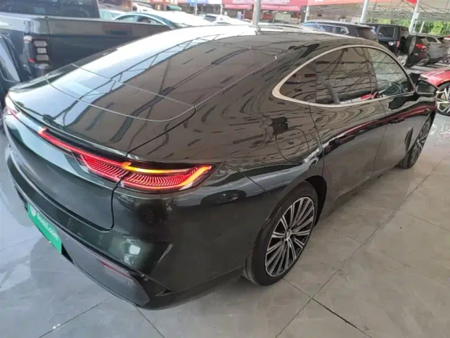 Geely Galaxy Xingyao 8 — Фото автомобиля 6