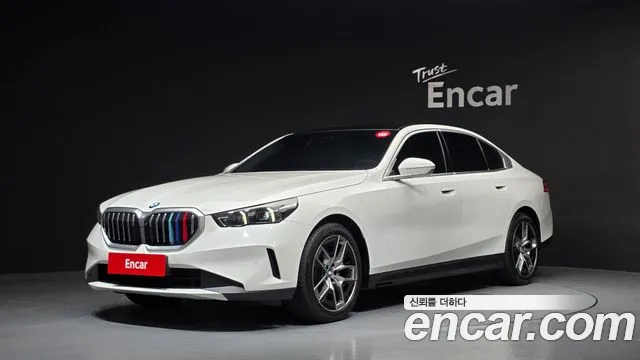 Фотография автомобиля — BMW 5 Series G60