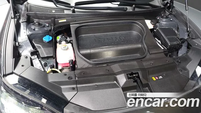Hyundai Ioniq6 Long Range AWD — Фото автомобиля 2