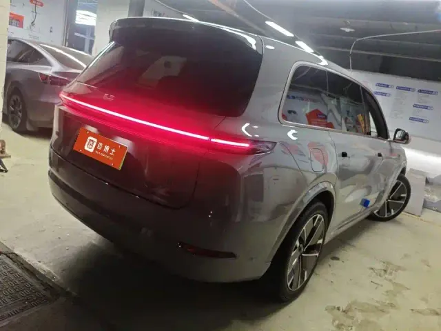 Li Auto L9 — Фото автомобиля 4