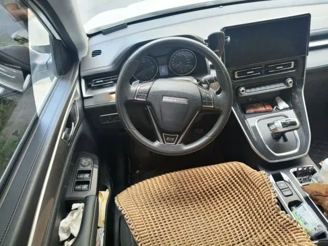 Haval M6 — Фото автомобиля 6