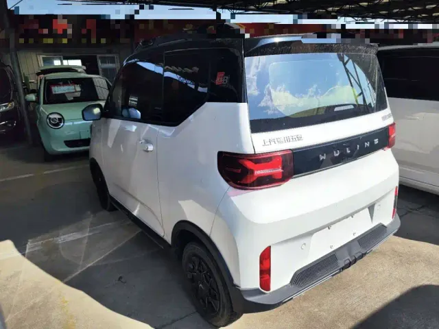 Wuling Hongguang Mini EV — Фото автомобиля 4