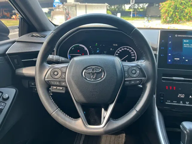 Toyota Avalon — Фото автомобиля 15