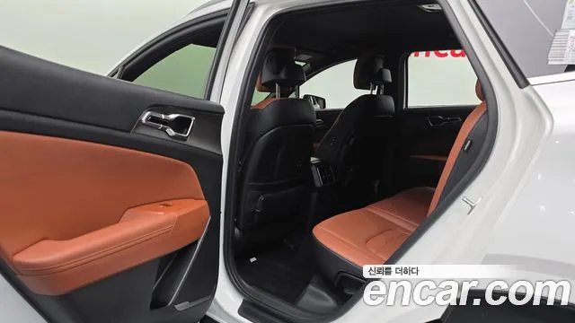 Kia Sportage Новый Sportage 5 поколение Бензин 1.6 Turbo 4WD — Фото автомобиля 14