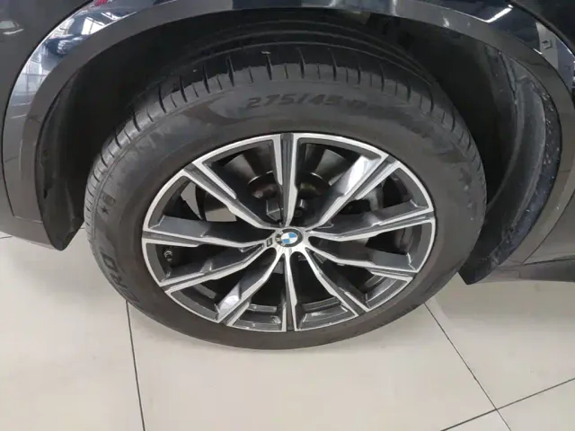 BMW X5 — Фото автомобиля 22