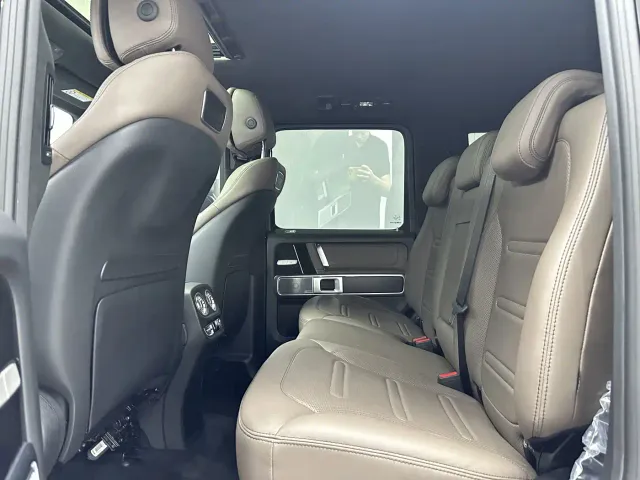 Mercedes-Benz G-Class — Фото автомобиля 10