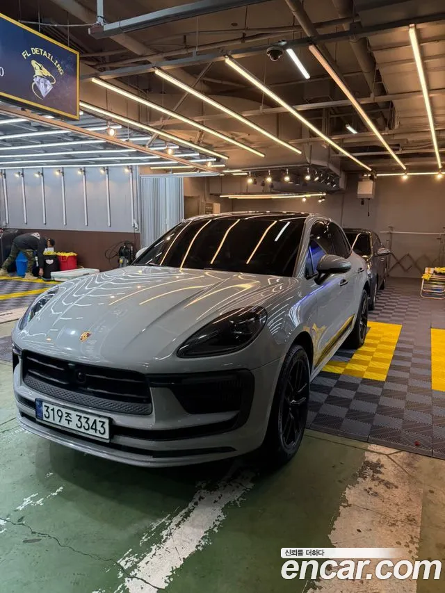 Фотография автомобиля — Porsche Macan
