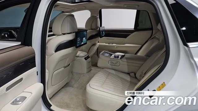 Genesis G90 Бензин 3.5 турбо AWD — Фото автомобиля 19