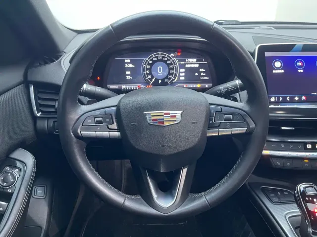 Cadillac CT5 — Фото автомобиля 18