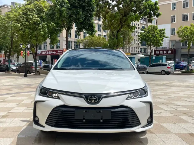 Toyota Corolla — Фото автомобиля 2