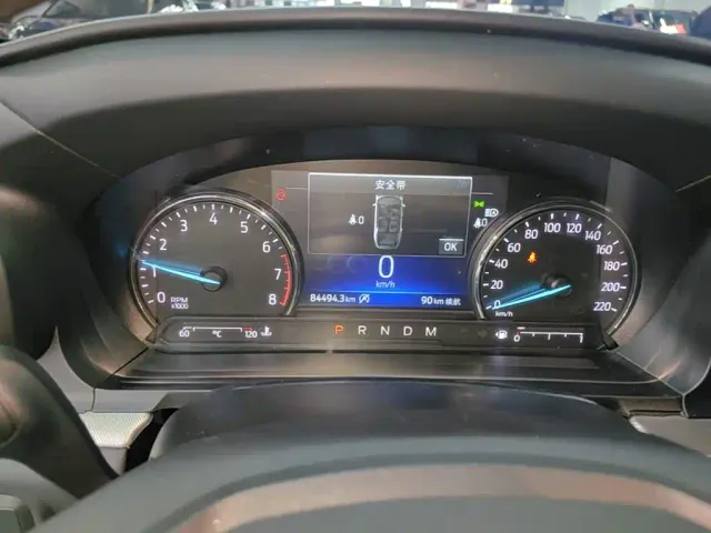Ford Explorer — Фото автомобиля 11
