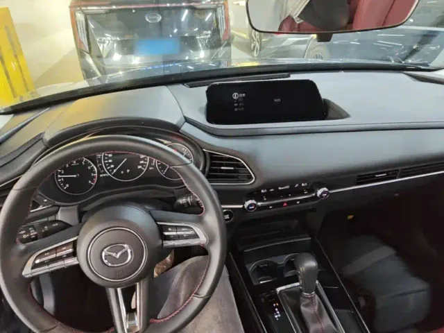 Mazda CX-30 — Фото автомобиля 9