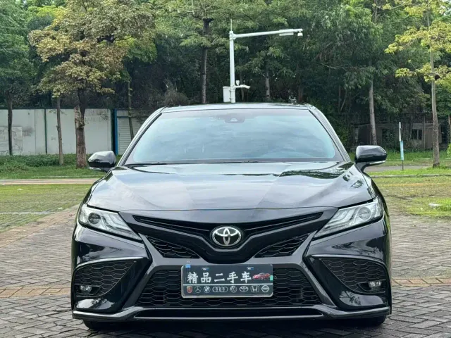 Toyota Camry — Фото автомобиля 2