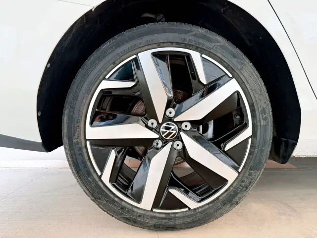 Volkswagen Lamando — Фото автомобиля 9