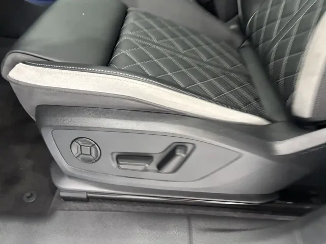 Audi Q3 — Фото автомобиля 12