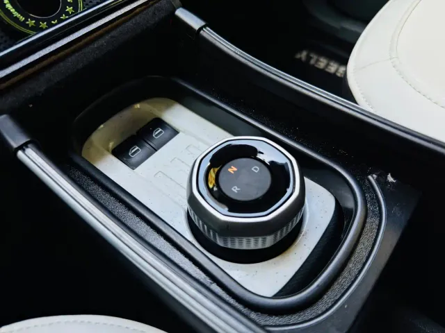 Geely Panda — Фото автомобиля 10