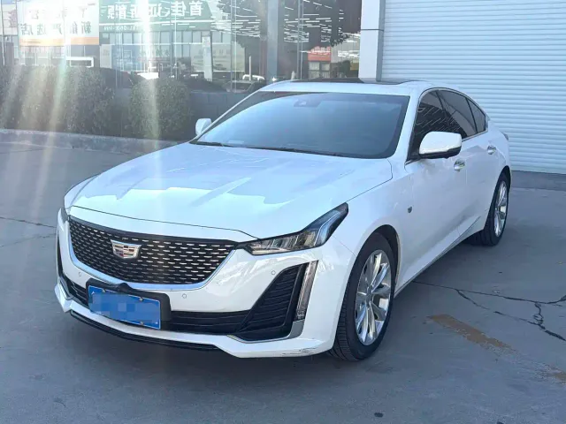 Фотография автомобиля — Cadillac CT5