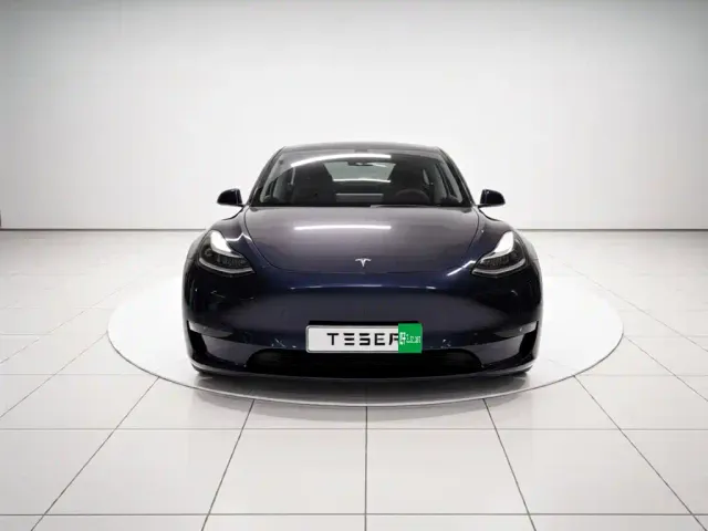 Tesla Model Y — Фото автомобиля 2