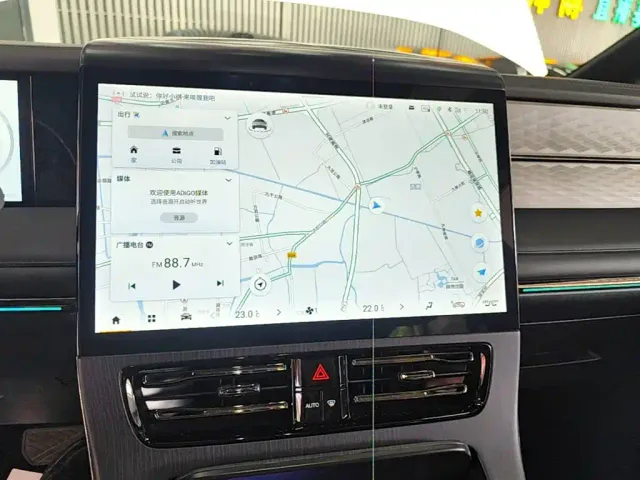 GAC Trumpchi E9 — Фото автомобиля 8
