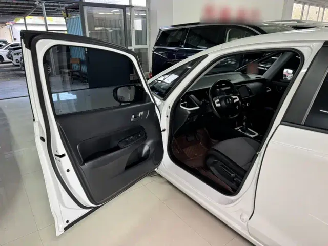 Honda Fit — Фото автомобиля 4