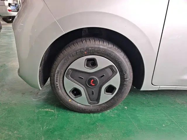 Wuling Zhiguang NEV — Фото автомобиля 24