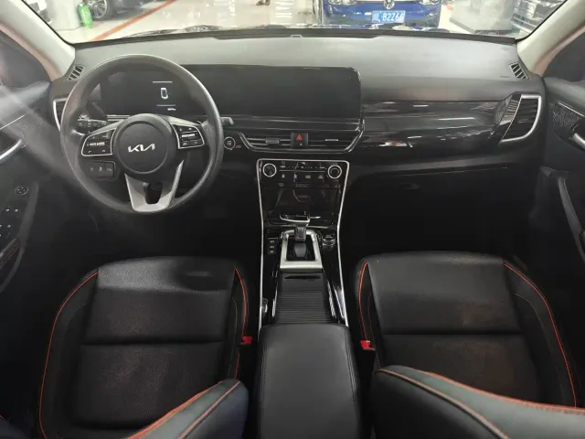 Kia Seltos — Фото автомобиля 4
