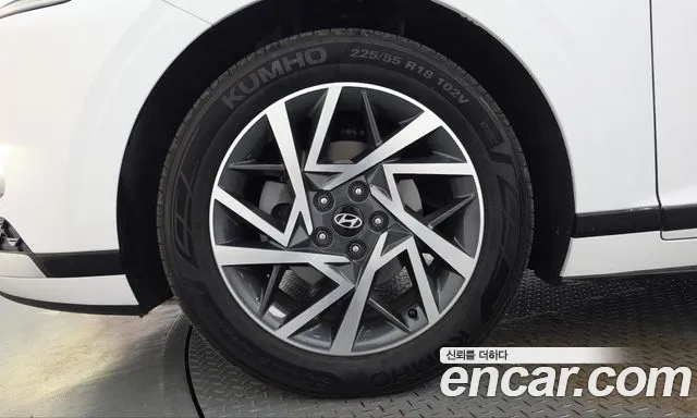 Hyundai Grandeur GN7 — Фото автомобиля 5