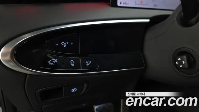 Genesis GV70 — Фото автомобиля 27