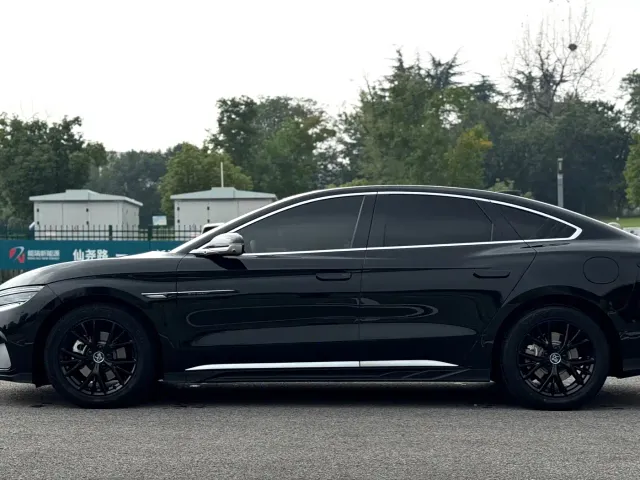 BYD Han — Фото автомобиля 7
