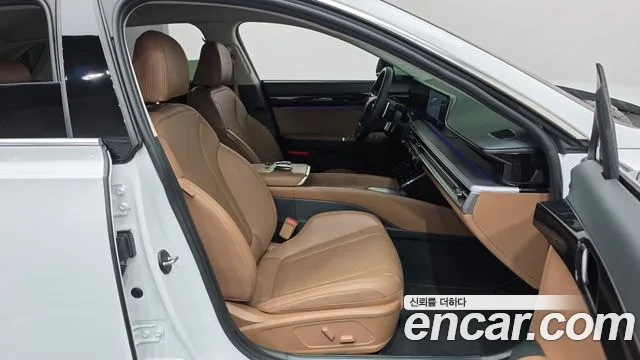 Hyundai Grandeur GN7 — Фото автомобиля 16