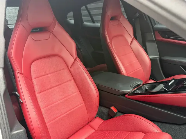 Porsche Panamera — Фото автомобиля 12