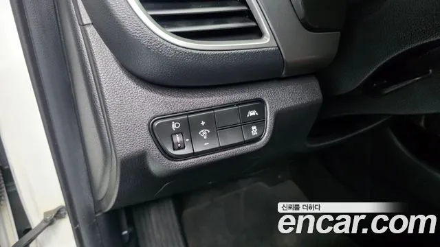 Kia Seltos — Фото автомобиля 30