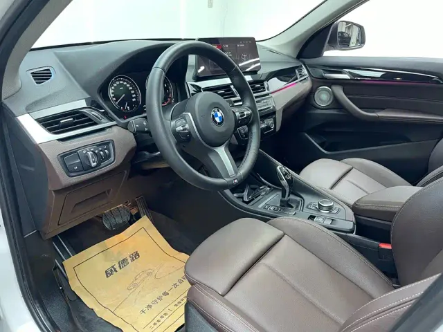 BMW X1 — Фото автомобиля 11
