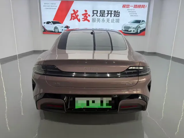 Xiaomi SU7 — Фото автомобиля 16