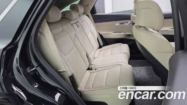 Genesis GV70 2.5T Бензин AWD — Фото автомобиля 11