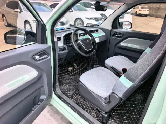 Wuling Hongguang Mini EV — Фото автомобиля 14