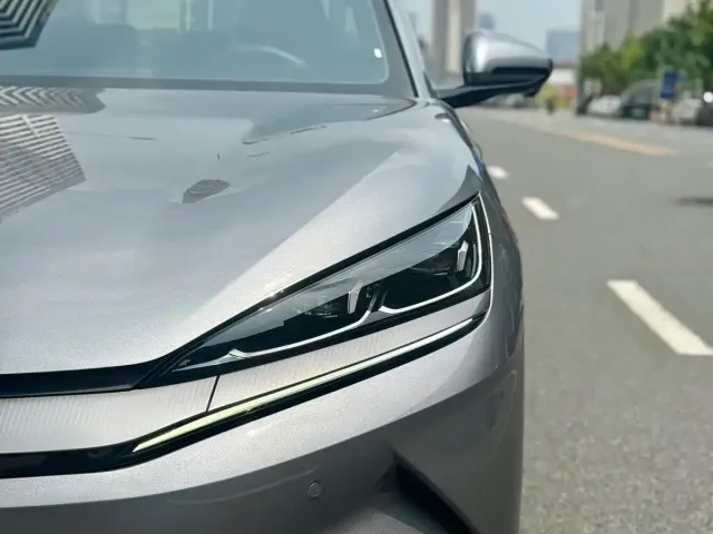 BYD Qin L — Фото автомобиля 3
