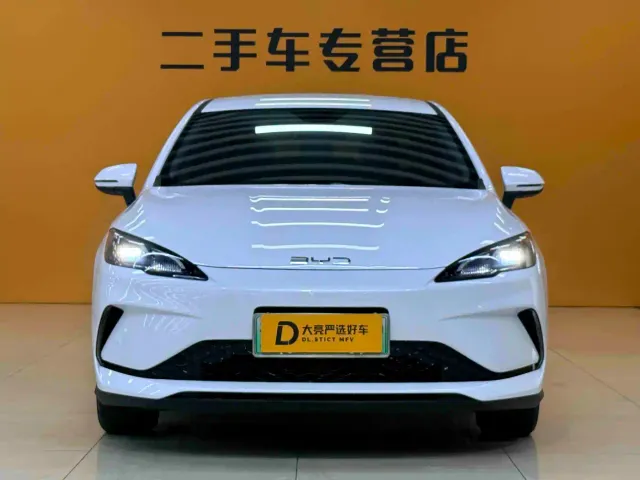 BYD Hai Bao 05 DM-i 2025 DM-i Smart Drive Edition 55KM Luxury — Фото автомобиля 2