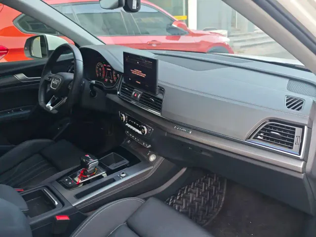 Audi Q5L — Фото автомобиля 8