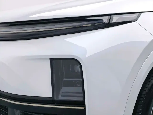 Li Auto L7 — Фото автомобиля 10