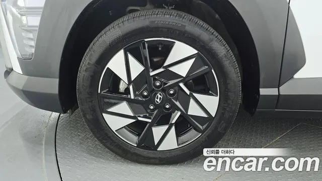 Hyundai Kona SX2 — Фото автомобиля 5