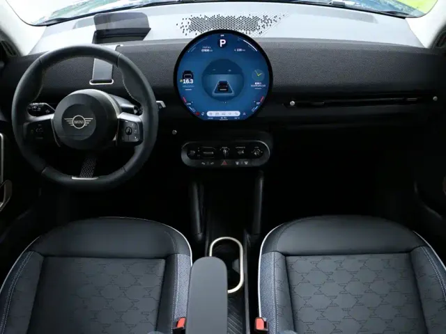 MINI Electric MINI ACEMAN — Фото автомобиля 23