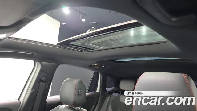Mercedes-Benz EQA — Фото автомобиля 16