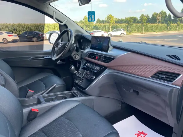 JAC Refine M3 — Фото автомобиля 14