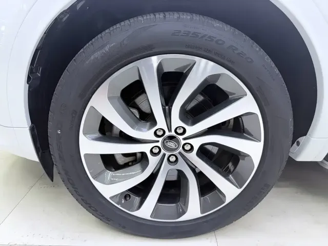 Land Rover Land Rover Discovery Sport PHEV 2022 Facelift P300e Plug-in Hybrid — Фото автомобиля 22