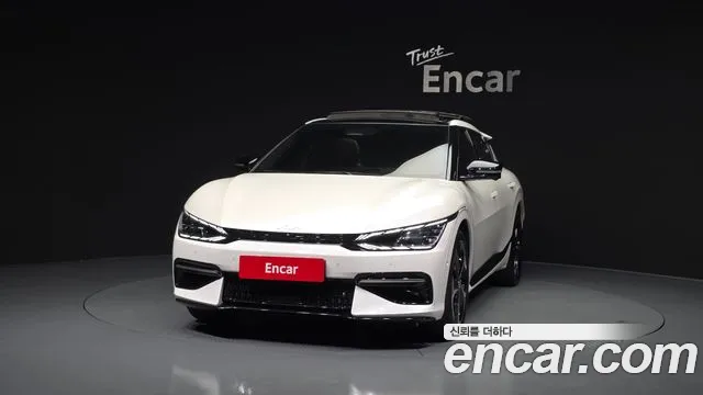 Kia EV6 — Фото автомобиля 3