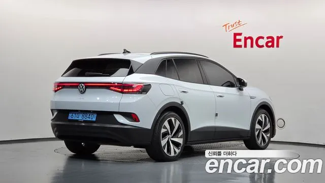 Volkswagen ID.4 — Фото автомобиля 2