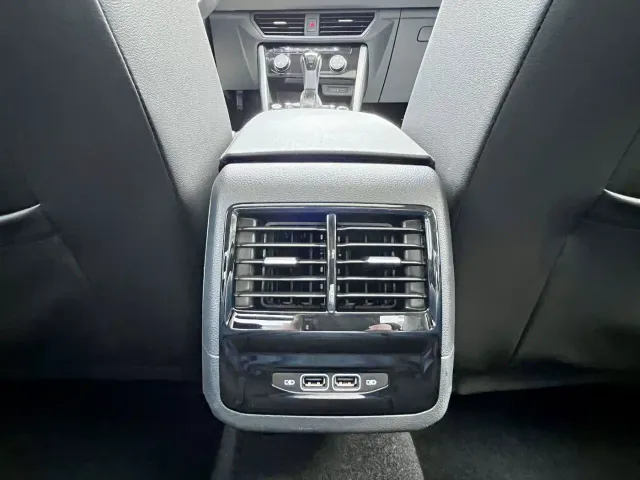 Volkswagen Sagitar — Фото автомобиля 22